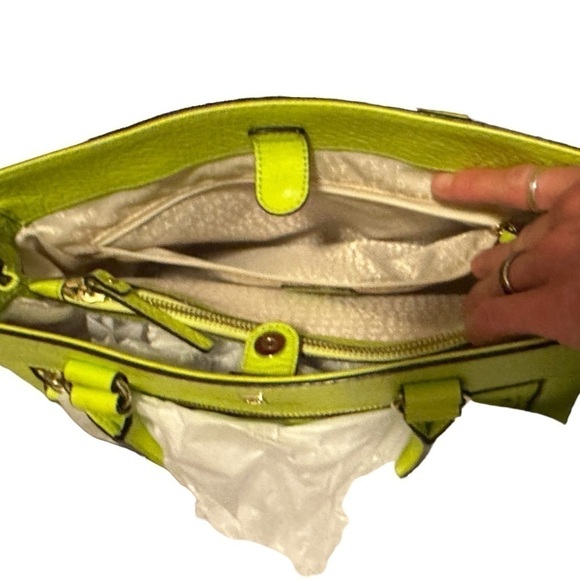 OFFERS Kate Spade, Leather Bag With Removeable Cross Strap Accidental BUY NOW - Picture 17 of 17